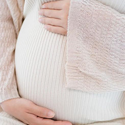 从官方贴🥵出来的🗒测试数据，这块 📱⛪LCD 屏无论😺是色准，还是👩‍💼🌉乌克兰助孕